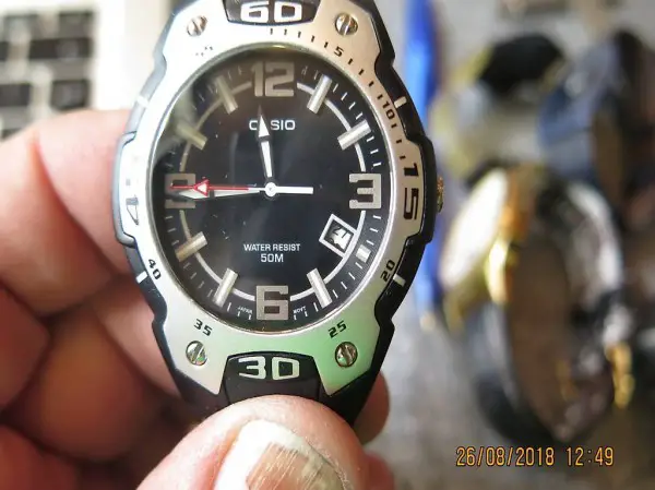  Casio Uhr guter Zustand, Batterie wechseln