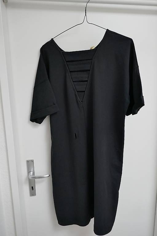 Kleid schwarz 100% Baumwolle Gr. M-L