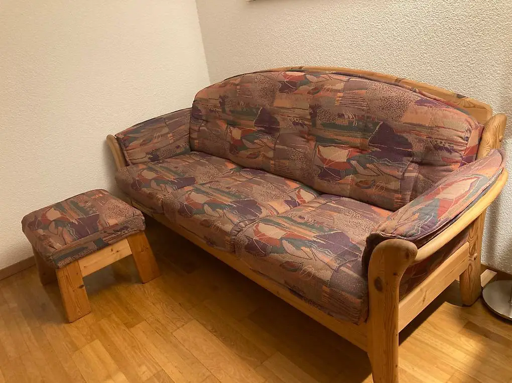 GRATIS: 3 er Sofa, Sessel, Hocker