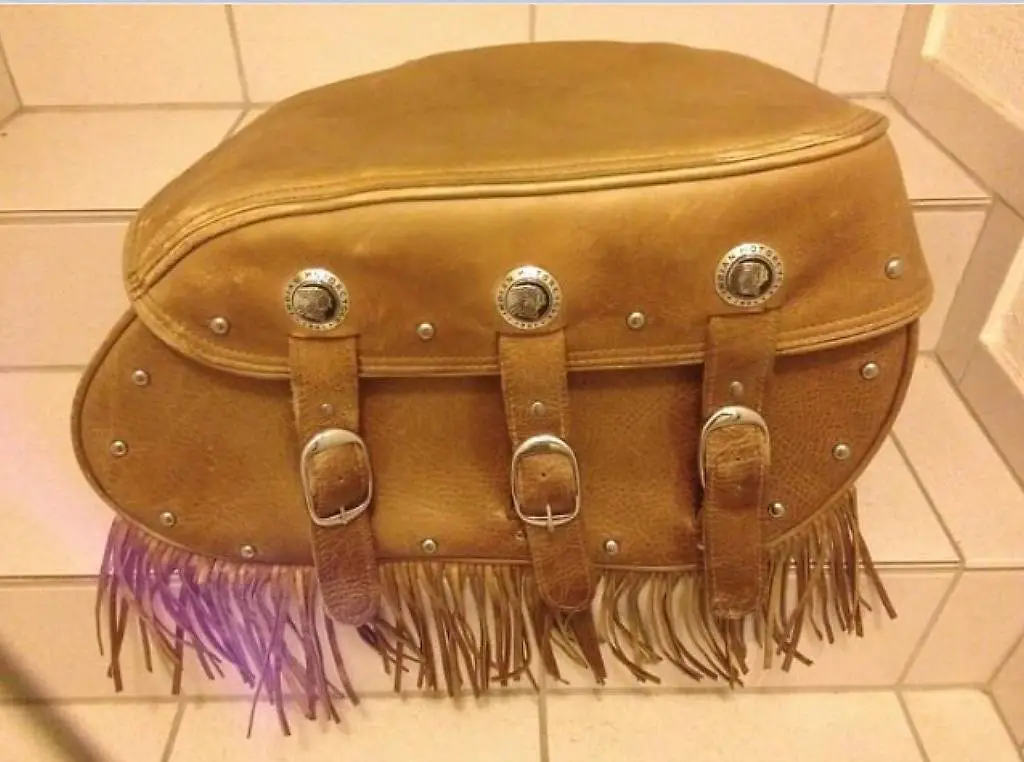 Motorrad Seitentasche Leder gut erhalten