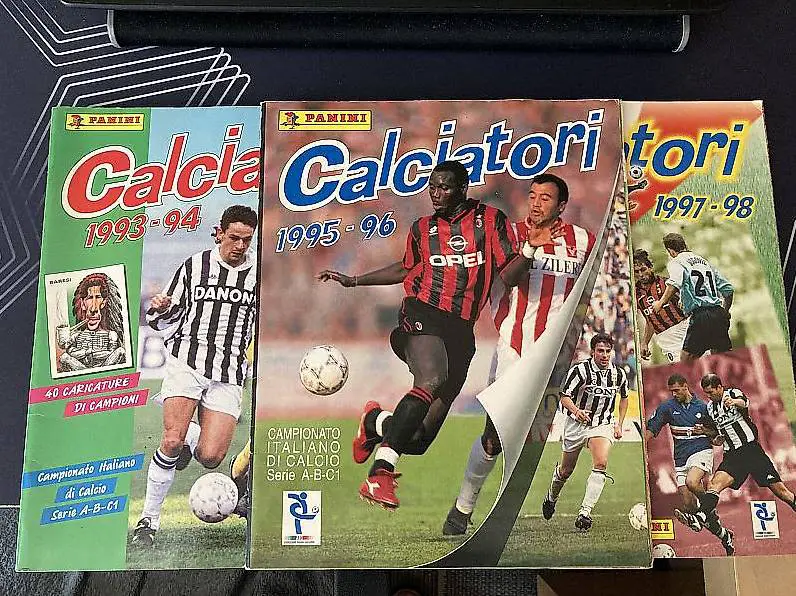 collezione album Calciatori PANINI, e diverse figurine