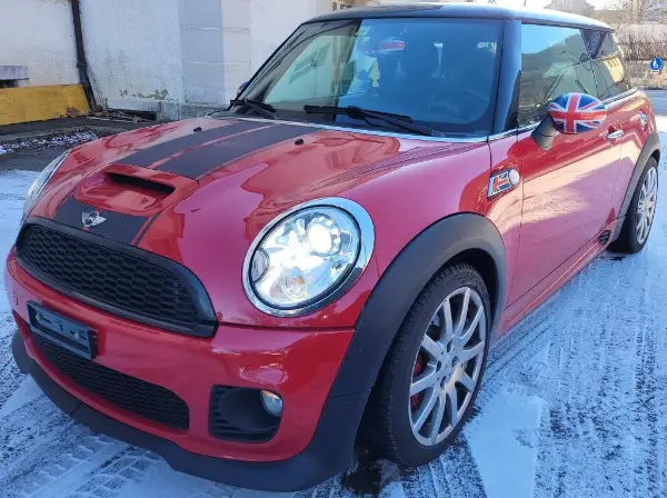 Superbe Mini John Cooper Works JCW 211CV, EXPERTISÉE