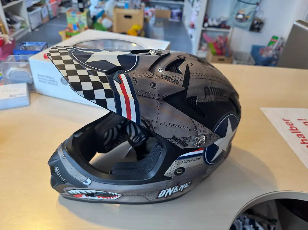 Bike downhill Helm Oneal