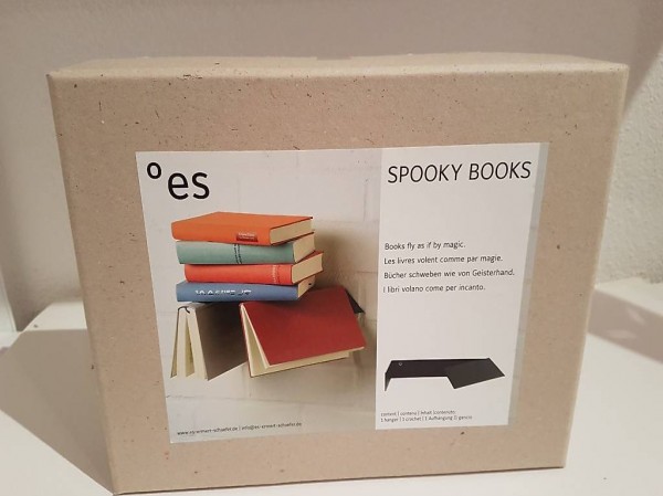 Schwebendes Bücherregal "Spooky Books"