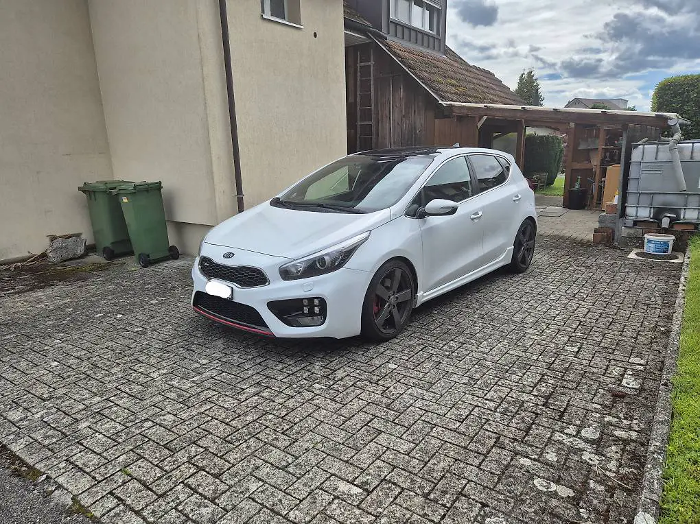 kia ceed gt 1.6 t-gdi | 204 ps |