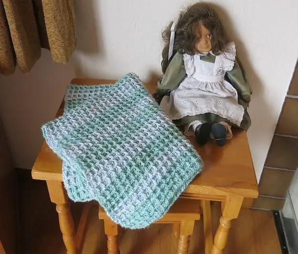 weiche Babydecke mint & weiss / ca 65x80 cm