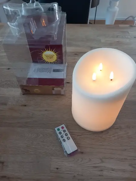 LED Echtwachskerze mit Fernbedienung