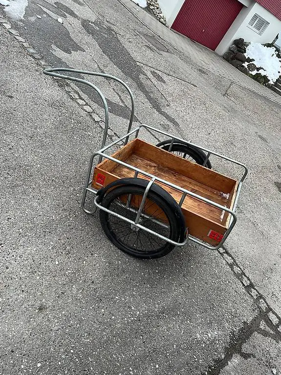 Anhänger / Veloanhänger