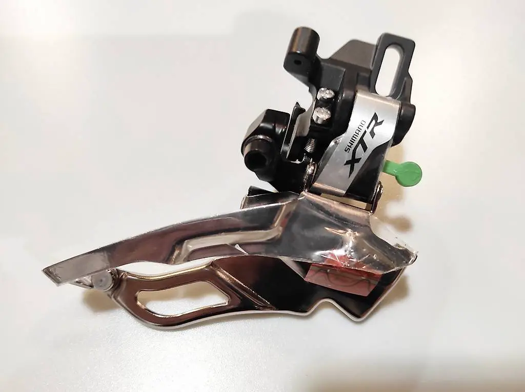 Shimano XTR FD-M981-D - 3x10s MTB Umwerfer Derailleur NEU