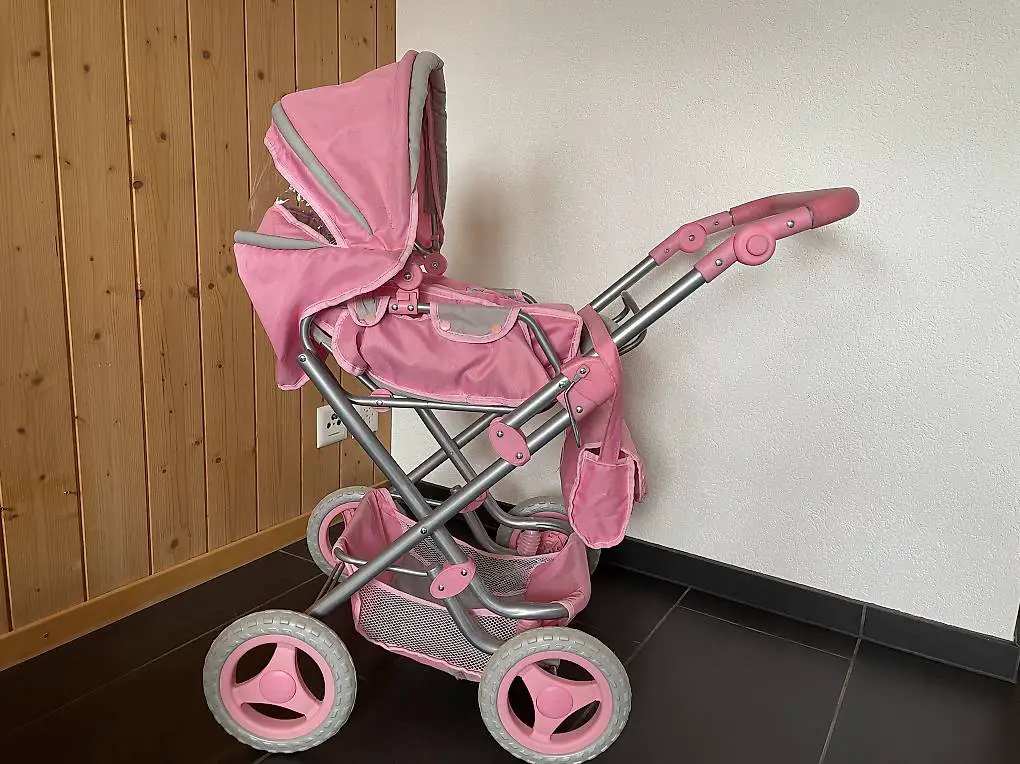 Puppenwagen