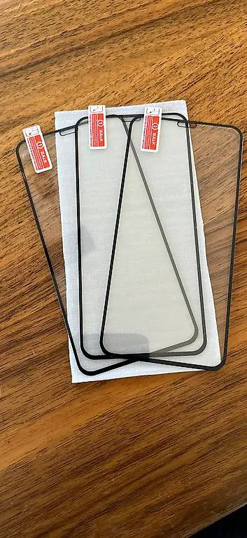 Panzerglas zu iPhone 11