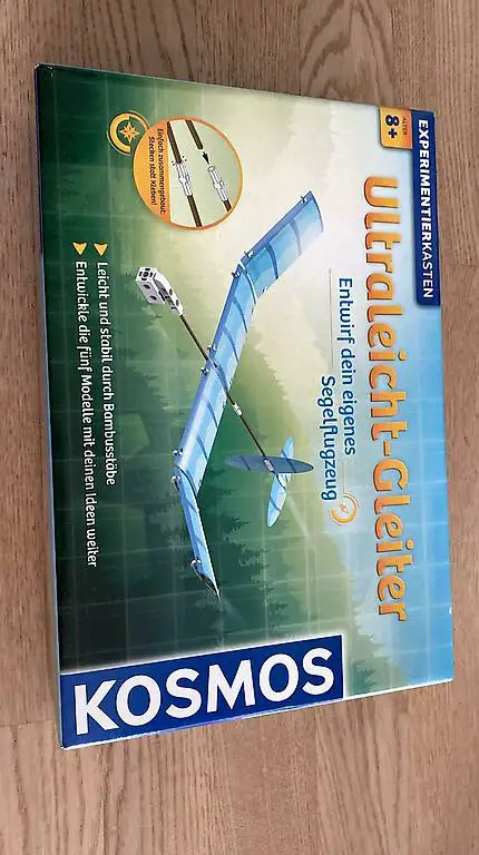 Kosmos ultraleichter Flieger NEU