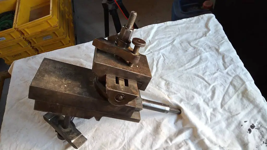 Kreuzsupport, Kreuztisch, Table en croix