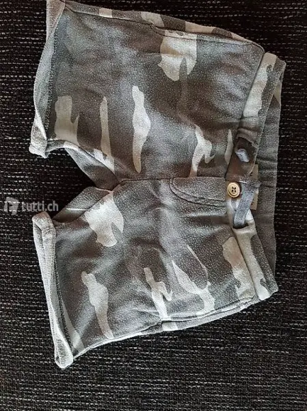 Shorts Hose Gr. 104 von zara boys