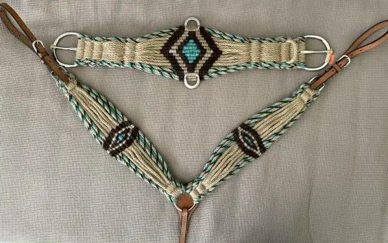 Set - Vorgeschirr und Gurte selbstgeflochten aus 100% Mohair