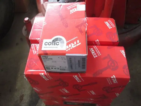 Honda CR-V III serie (dischi e pastiglie anteriori)