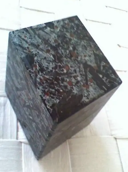 Hornblende-Garbenschiefer