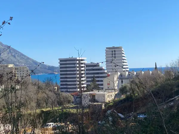 Erschloen. Baugrund 1700m2 Meerblick