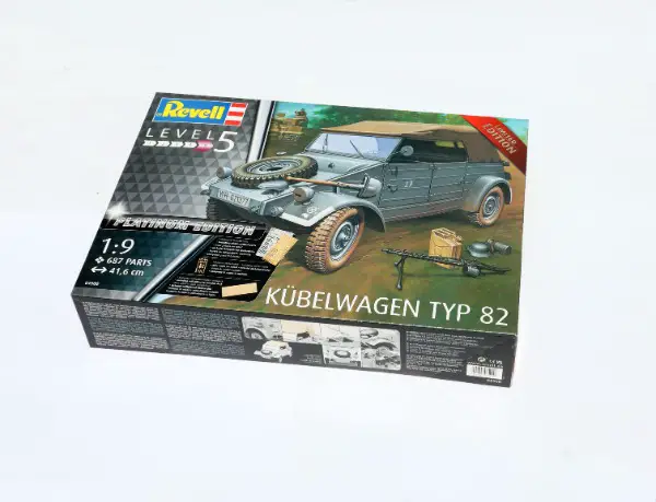 Kübelwagen Typ 82 1:9 Platinum Edition von Revell