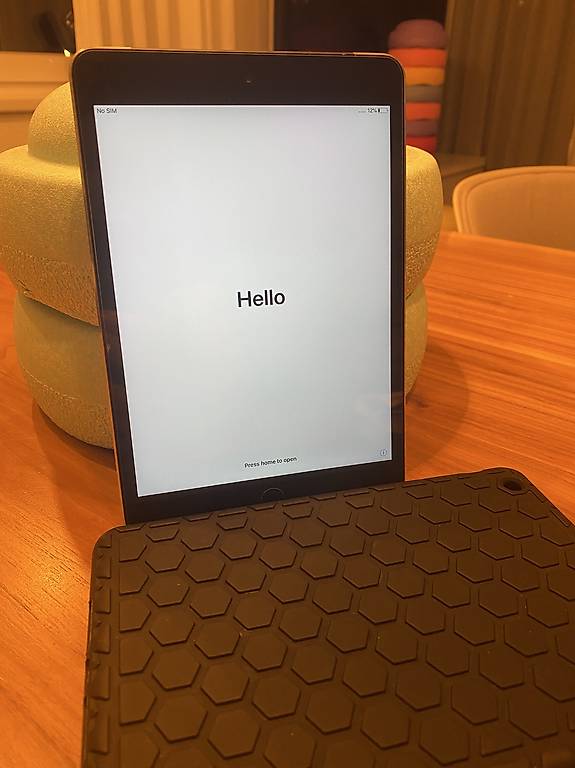 Apple iPad Mini 3 Silber Cellular SIM 16 GB