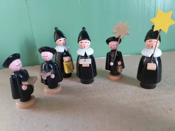 Herzige Sternsinger, kleine Holzfiguren