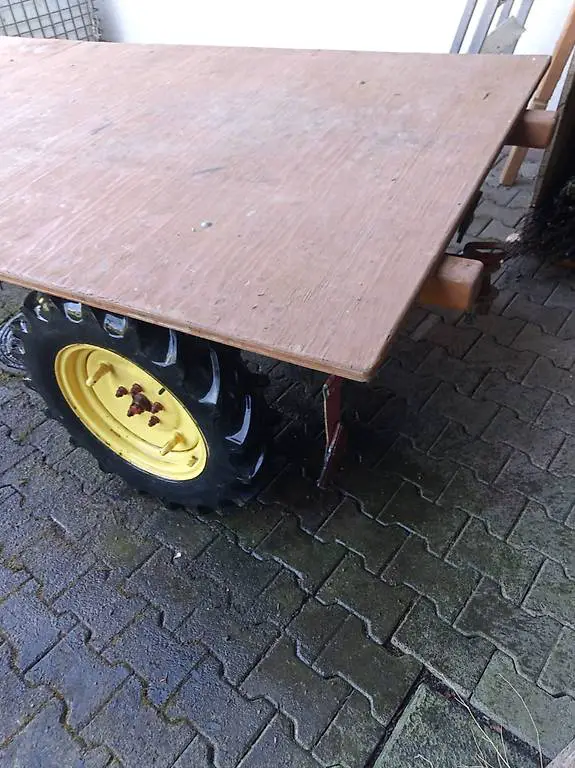 Triebachsanhänger Motrac