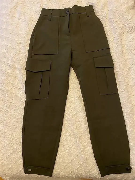 Bershka Stoffhose Grösse 34