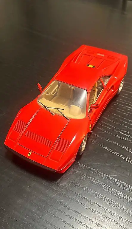 Modellino Burago Ferrari GTO