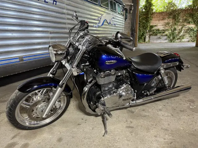 TRIUMPH Thunderbird 1700