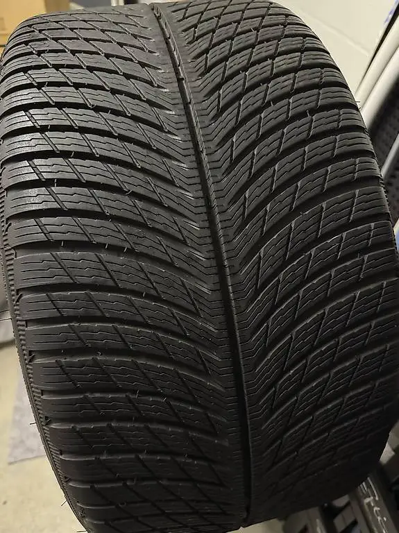 BMW Winterreifen Michelin Alpin 5 285/30 R20 99V *