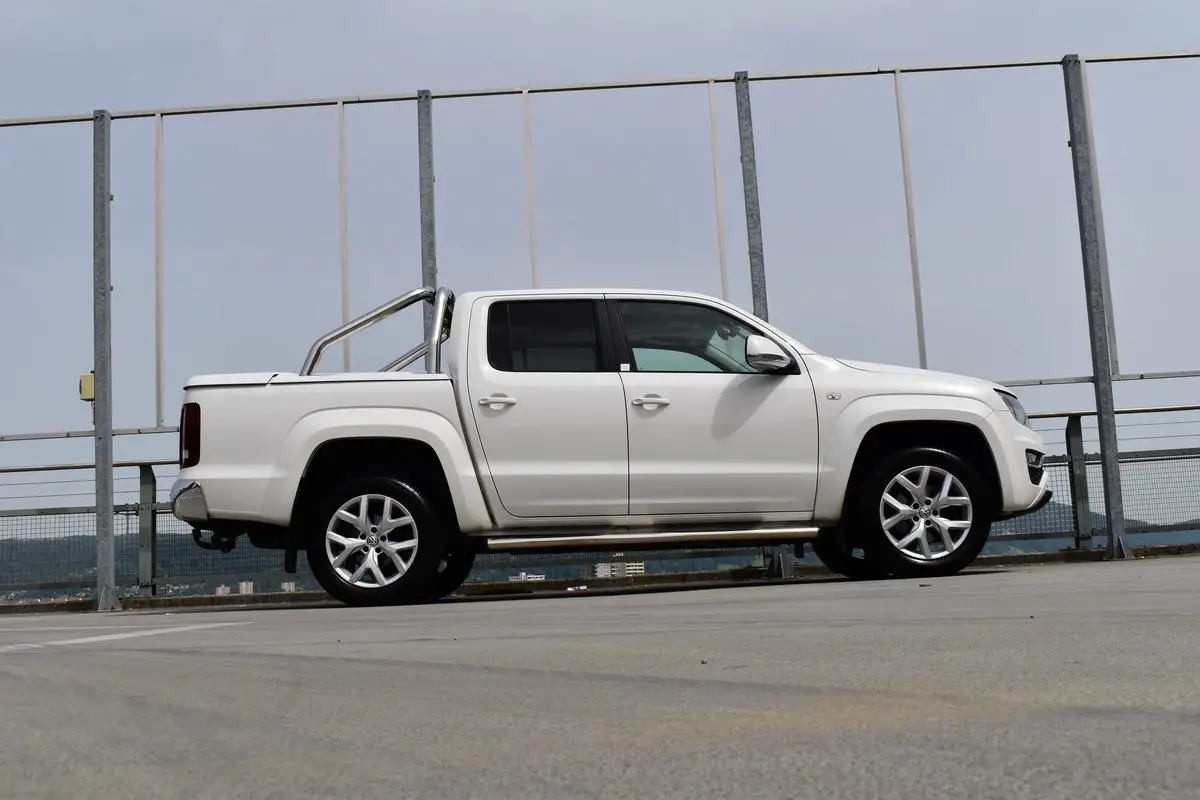 vw vw amarok 3.0tdi crossline 4motion automatic