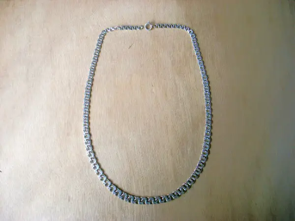 Collier tour de cou en argent 800 avec poinçon