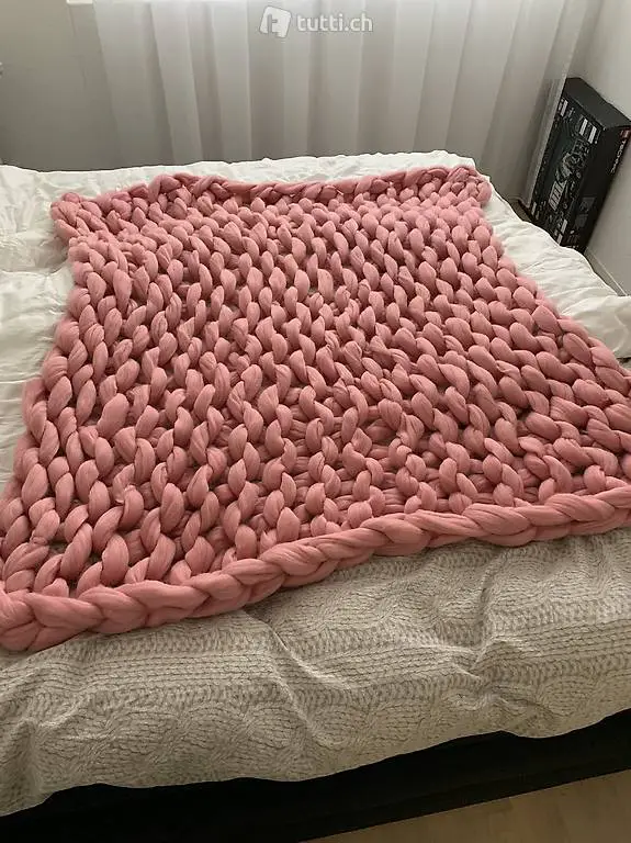 XXL Strickdecke rosa aus Merinowolle