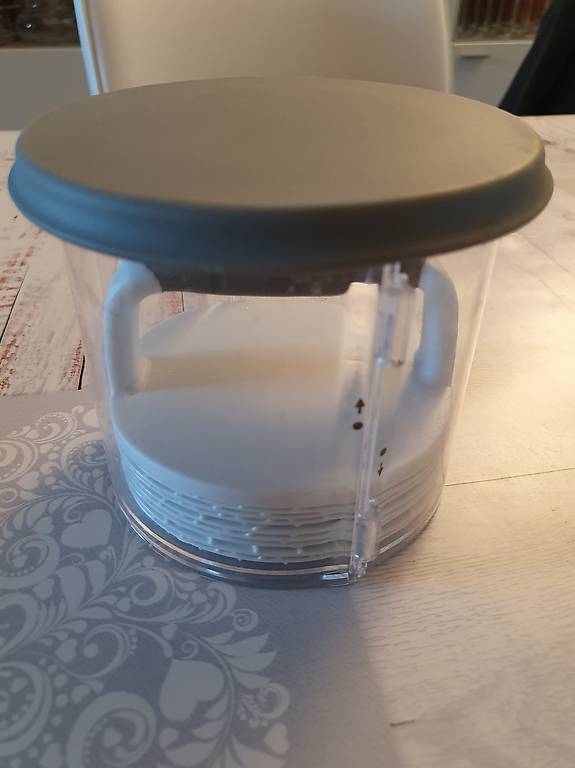 Burgerpresse Betty Bossi aus Kunststoff