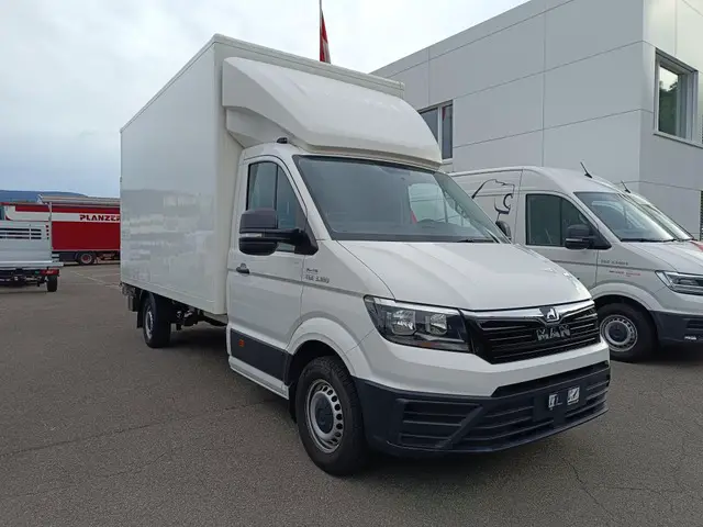 MAN, TGE 3.180 4x2RWD, Kunststoffkoffer