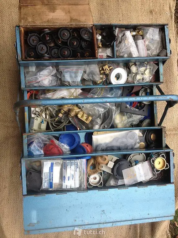 Pièces pour sanitaires