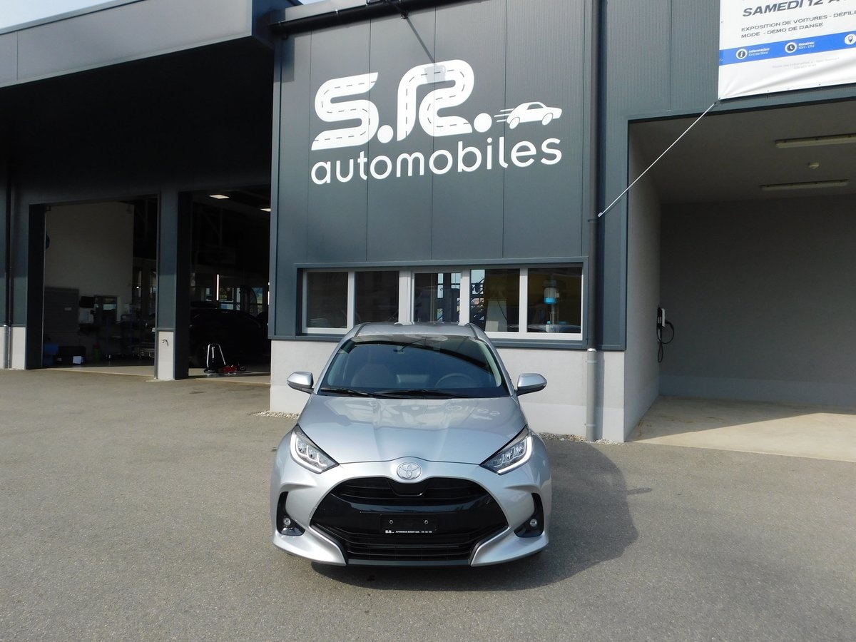 TOYOTA Yaris 1.5 Teamplayer 1.5 VVT-i e-CVT