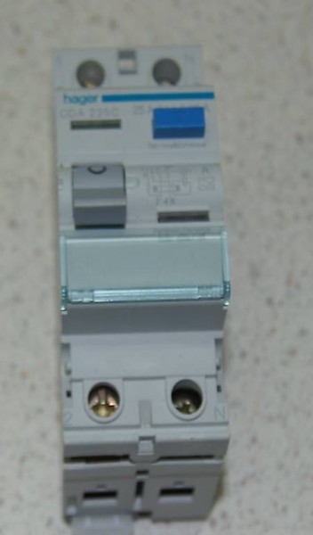 hager FI CDA225 25A Fehlerschutz Stromschalter