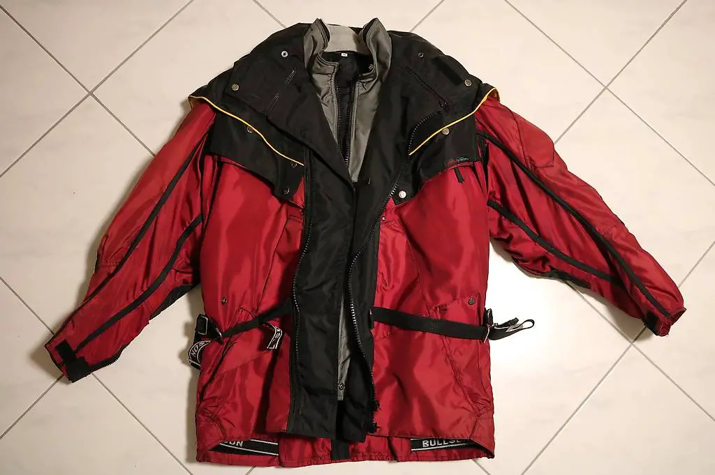 Rote Bullson Motorradjacke Jacke Töff Motorrad