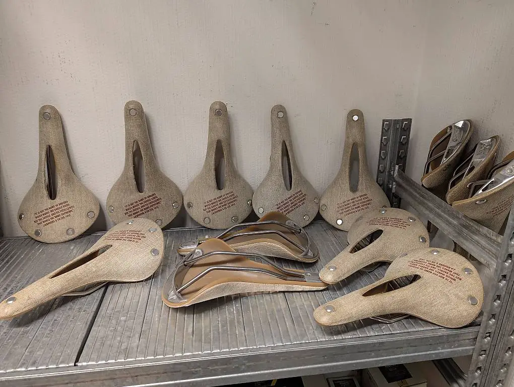 Neuer Brooks Cambium C17 28x17cm