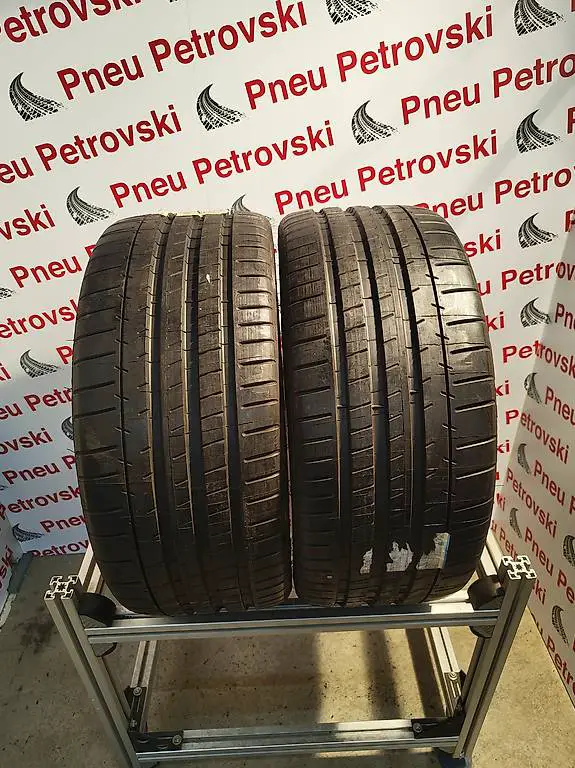 265 35 21 neuwagen demontiert 2 stück Sommerreifen