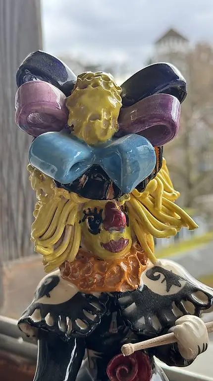 Fasnachtsfigur Alti Tante Tambour