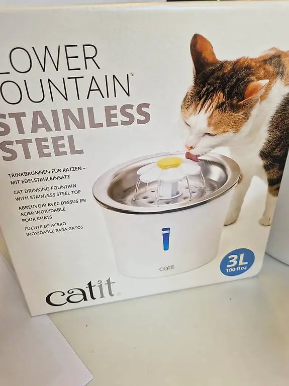 neuer katzen/hundebrunnen mit ersatzfilterpaket