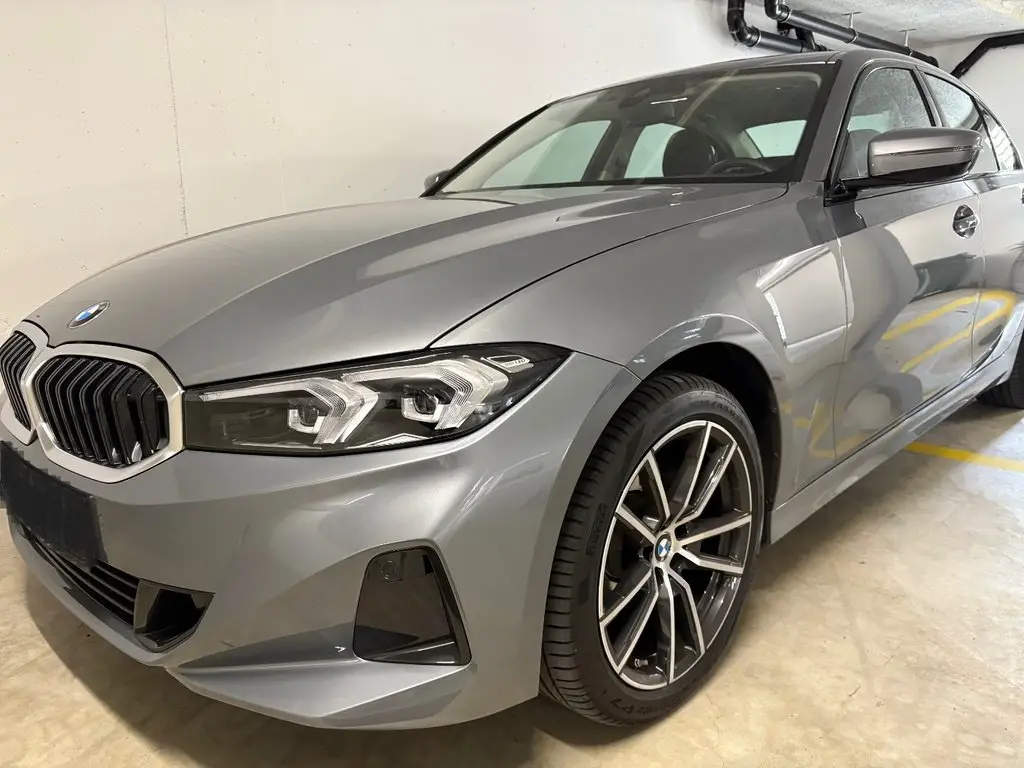 BMW 3er Reihe G20 318i