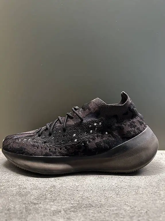 adidas Yeezy Boost 380 Onyx US13/EU48