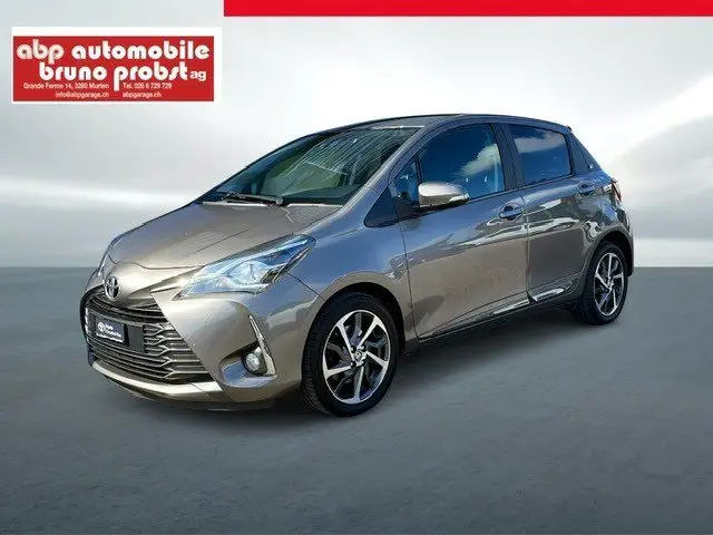 TOYOTA Yaris 1.5 Trend