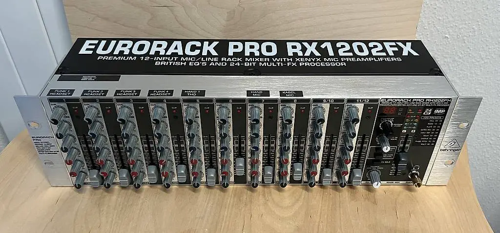 Behringer RX 1202 FX V2 Rackmixer