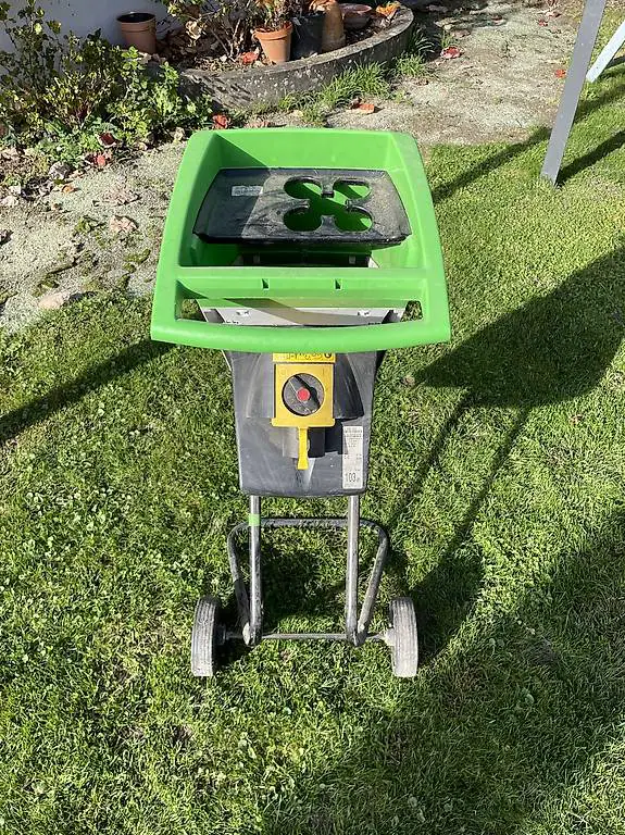Gartenhäcksler Viking GE103