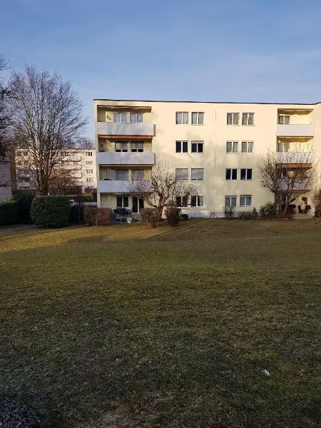 Mehrfamilienhaus in Adliswil