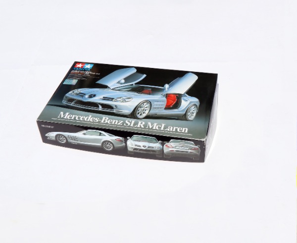 Mercedes Benz SLR McLaren 1:24 von Tamiya